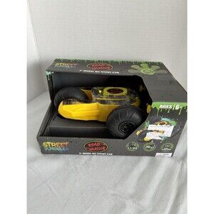 Road Warrior Street Scribbler 3-Wheel RC Stunt Car 360° Rotation Toy